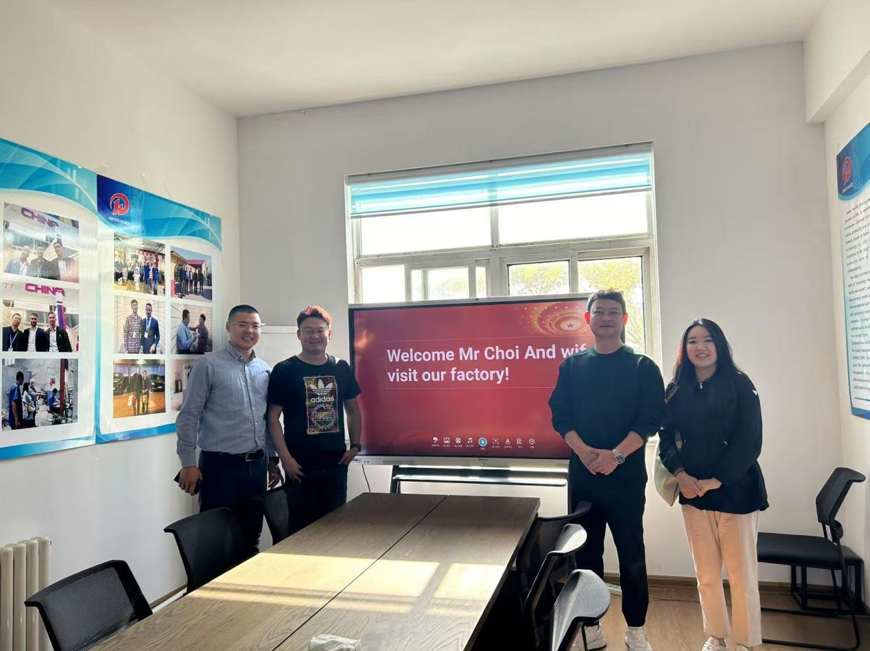 Coreanica customers visita nostra officinas